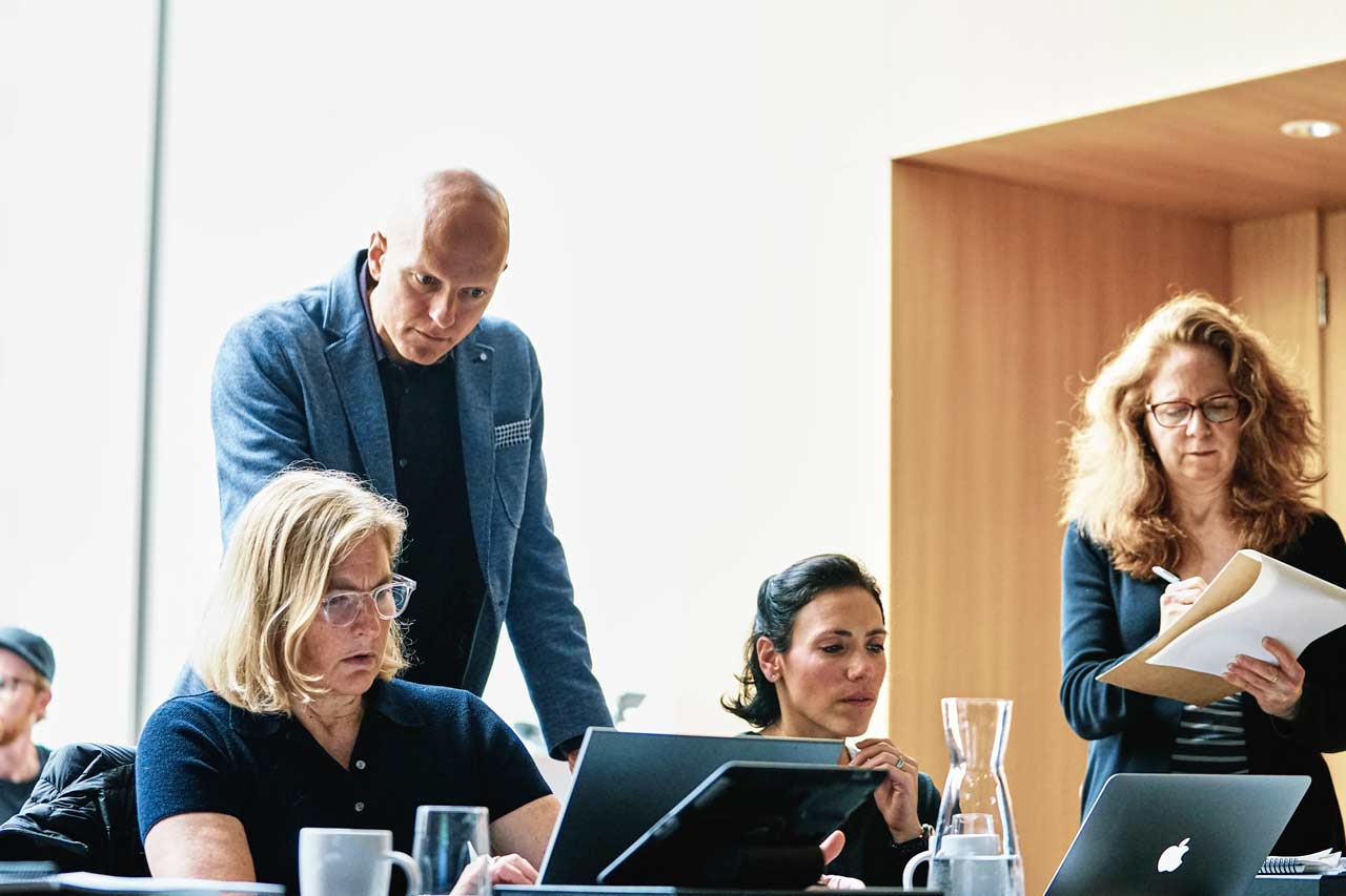 Healthpreneur team coaching professionals during a working session